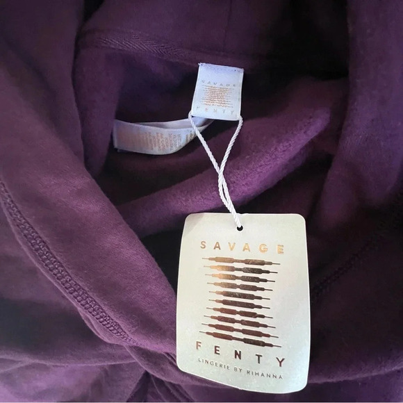 NEW Savage X Fenty Essential Fleece Scope Logo Cropped Hoodie Late night Purple - Picture 9 of 13